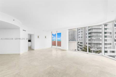 300 S Pointe Drive 801, Miami Beach FL - photo 13 of 46