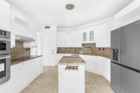 300 S Pointe Drive 801, Miami Beach FL - photo 19 of 46