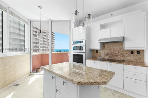 300 S Pointe Drive 801, Miami Beach FL - photo 21 of 46