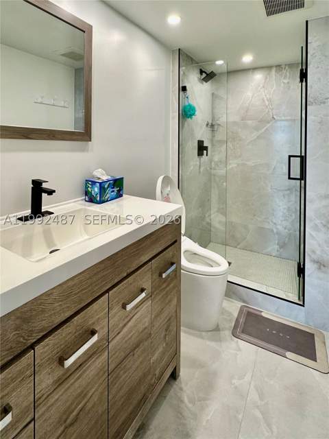 19667 Turnberry Way 22E, Aventura FL - photo 15 of 20