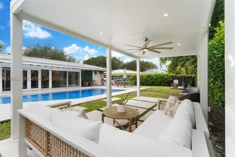 6 bedroom SingleFamilyResidence at 7305 SW 123rd Ter, Hallmark Hgts Ests 7th Ad, Pinecrest — photo 3