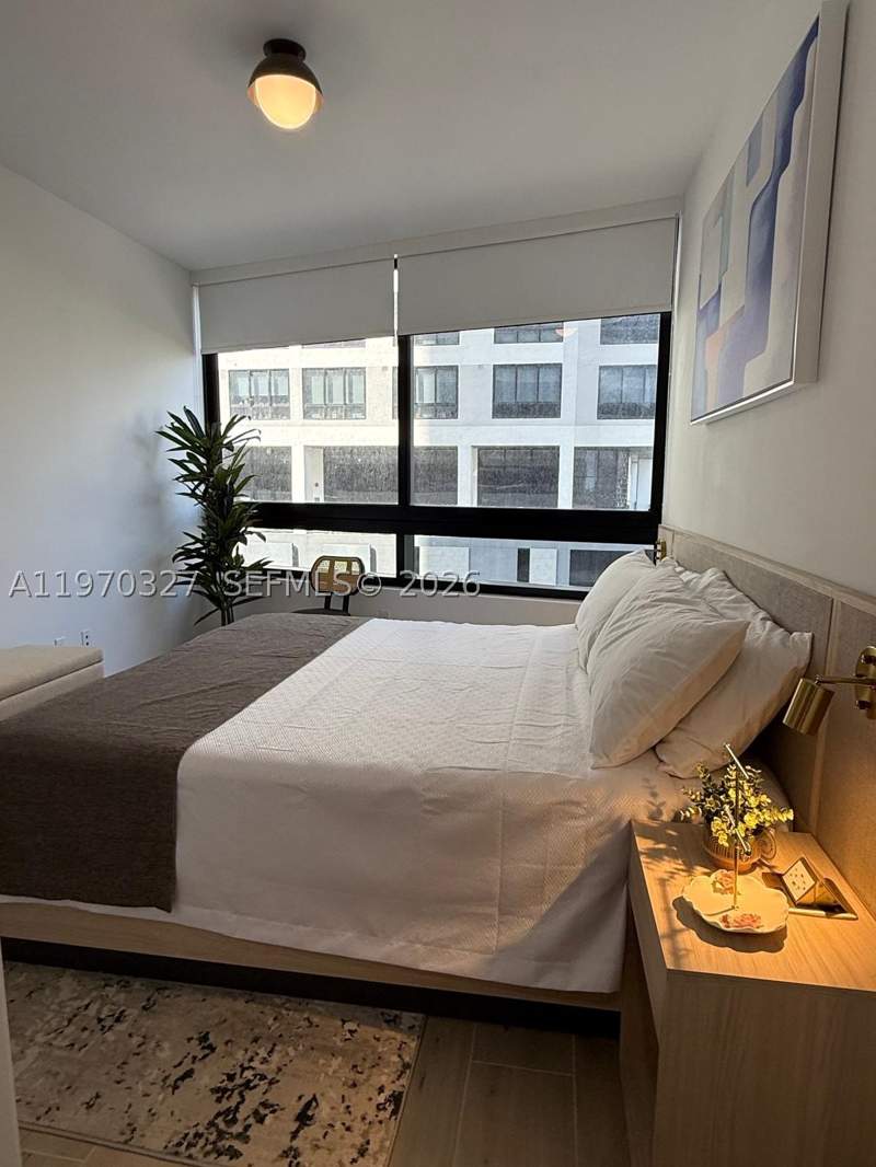1 bedroom Condominium at 225 N Miami Ave 804, District 225, Miami — photo 2