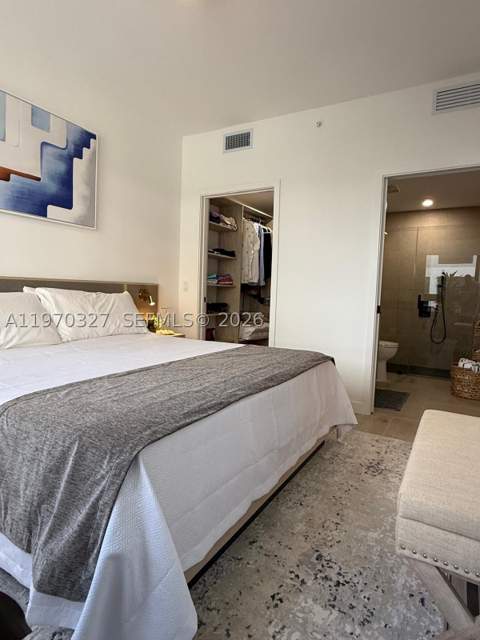 225 N Miami Ave 804, Miami FL - photo 7 of 63