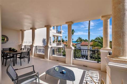 19136 Fisher Island Dr 19136, Miami Beach FL - photo 10 of 40