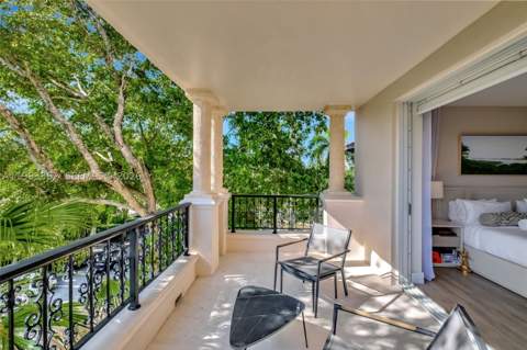 19136 Fisher Island Dr 19136, Miami Beach FL - photo 21 of 40