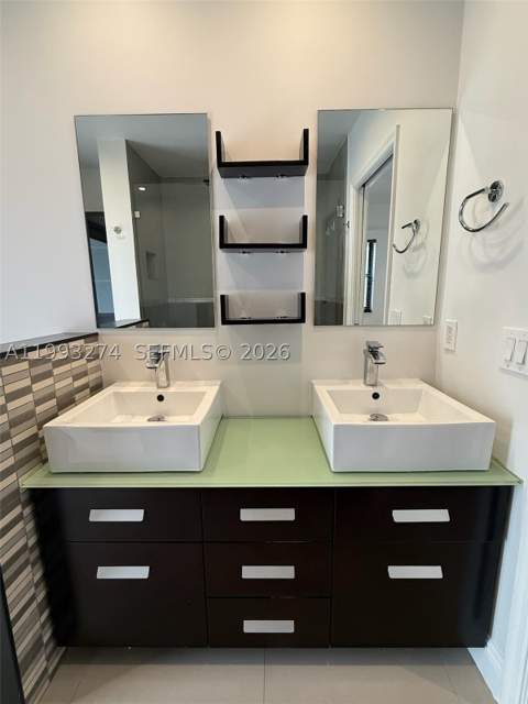 725 NW 135th Ct, Miami FL - photo 11 of 21