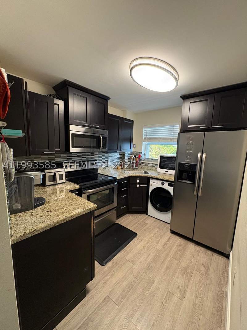 1 bedroom Condominium at 910 Michigan Ave 505, Michigan West Condo, Miami Beach — photo 2