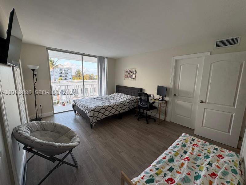 1 bedroom Condominium at 910 Michigan Ave 505, Michigan West Condo, Miami Beach — photo 4