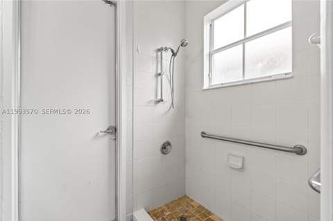 18140 NW 90th Ave, Hialeah FL - photo 23 of 57