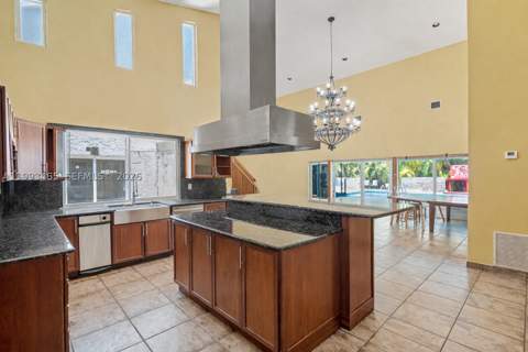 7997 SW 76th Avenue, Miami FL - photo 12 of 42