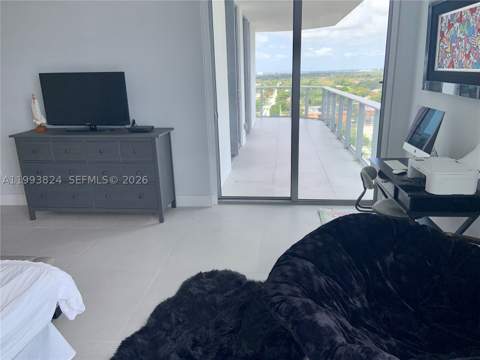 17301 Biscayne Blvd 1602, North Miami Beach FL - photo 12 of 35