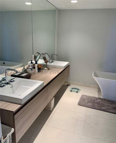 17301 Biscayne Blvd 1602, North Miami Beach FL - photo 15 of 35