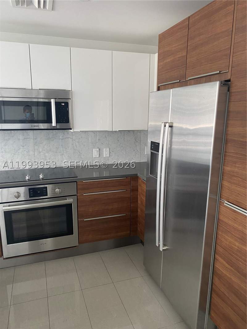 2 bedroom Condominium at 601 NE 27th St 1107, The Crimson Condominium, Miami — photo 5
