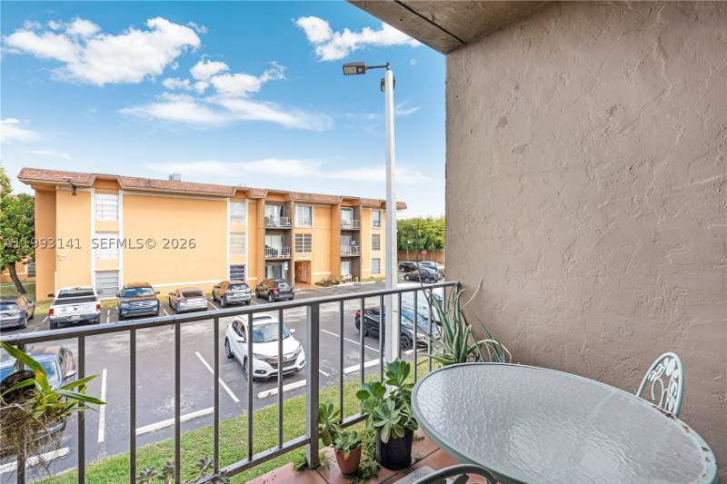 2 bedroom Condominium at 9423 SW 76th St W21, Sunset Palms East Condo, Miami — photo 4