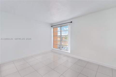 9423 SW 76th St W21, Miami FL - photo 9 of 14