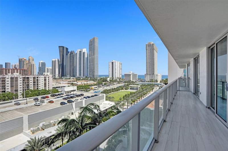 3 bedroom Condominium at 300 Sunny Isles Blvd 4-903, Parque Towers Condo, Sunny Isles Beach — photo 2