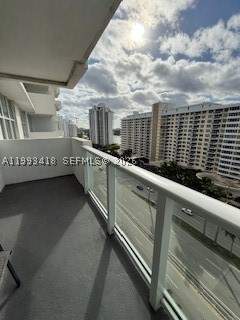 1 bedroom Condominium at 5601 Collins ave 1219, The Pavilion Condo, Miami Beach — photo 2