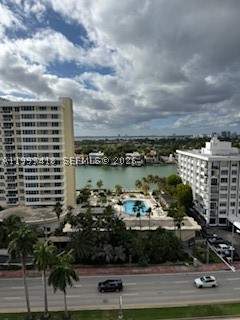 1 bedroom Condominium at 5601 Collins ave 1219, The Pavilion Condo, Miami Beach — photo 3