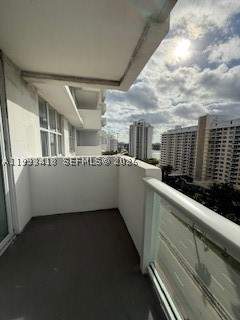 1 bedroom Condominium at 5601 Collins ave 1219, The Pavilion Condo, Miami Beach — photo 5