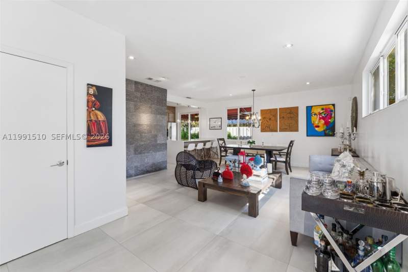 5 bedroom SingleFamilyResidence at 8657 NW 2nd St, Galloway Lakes Sec 3, Miami — photo 5
