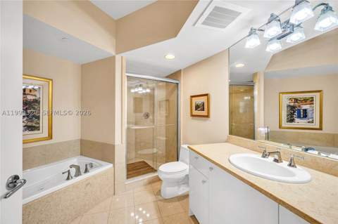 20000 E Country Club Dr 508, Aventura FL - photo 14 of 23