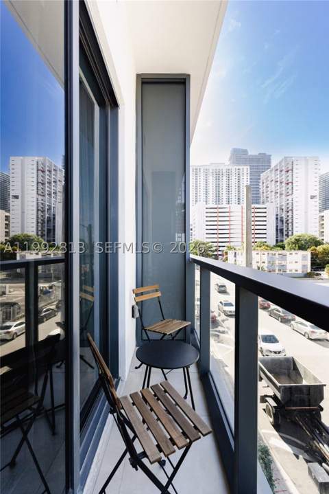 229 SW 9th St 202, Miami FL - photo 7 of 35