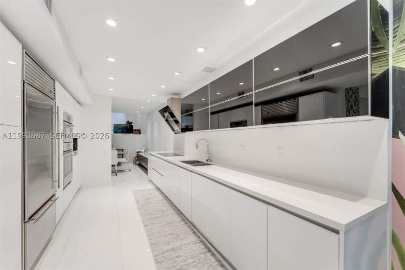 3 bedroom Townhouse at 1524 NE Quayside Ter A4, Towers Quayside Ct-Yard V, Miami — photo 3