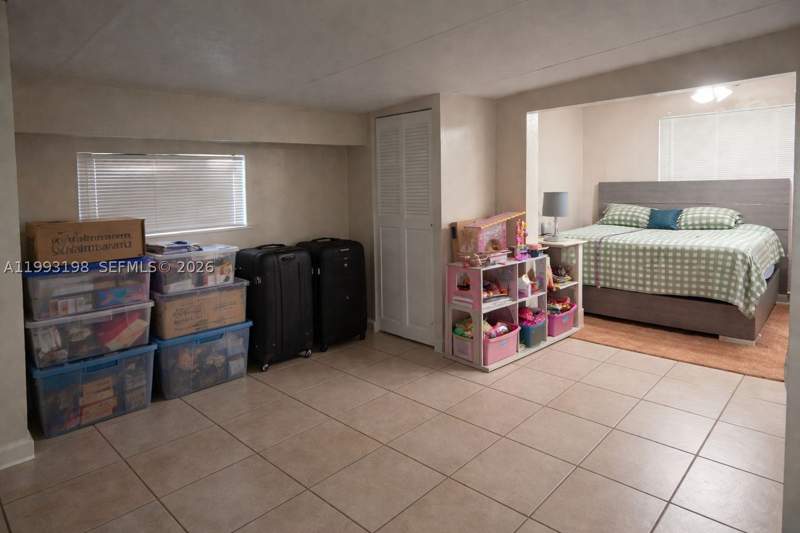 7 bedroom SingleFamilyResidence at 2353 SW 2nd St, Boscoble, Miami — photo 3