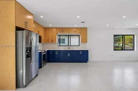 5152 SW 6th St, Miami FL - photo 8 of 43