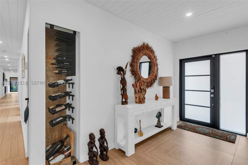 3 bedroom SingleFamilyResidence at 2025 Arch Creek Dr, Keystone Point, North Miami — photo 4