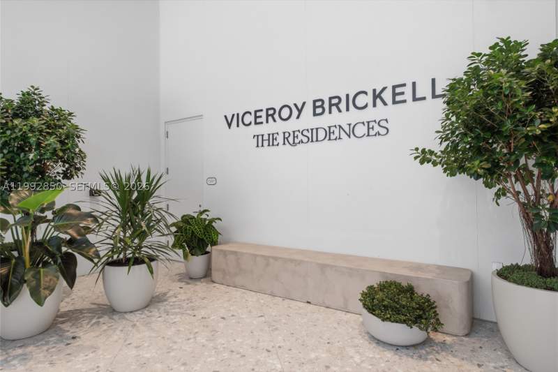 1 bedroom Condominium at 77 SE 5th Street 2914, Brickell Point, Miami — photo 5