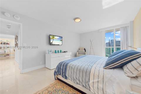 100 Bayview Dr 507, Sunny Isles Beach FL - photo 11 of 58