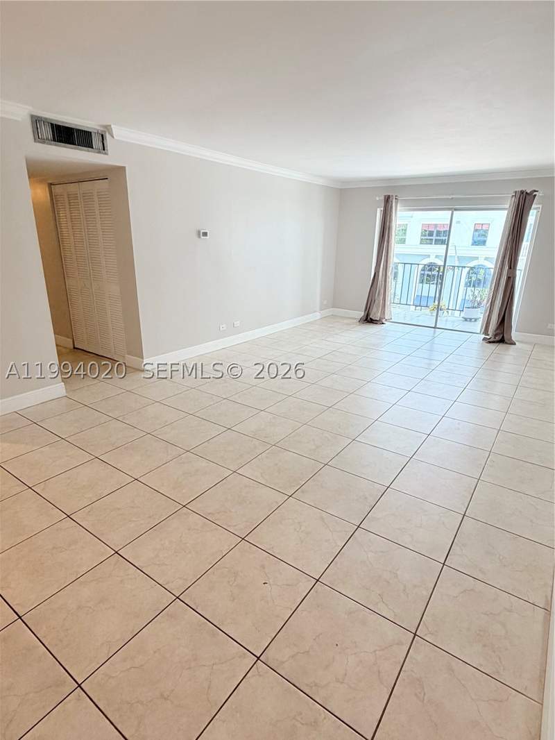 2 bedroom Condominium at 8101 SW 72nd Ave 403W, Granada Dadeland Condo, Miami — photo 5