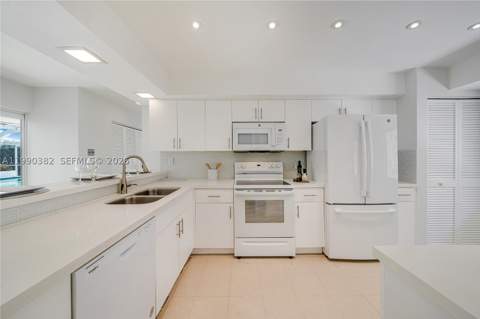 640 S Mashta Dr, Key Biscayne FL - photo 18 of 38