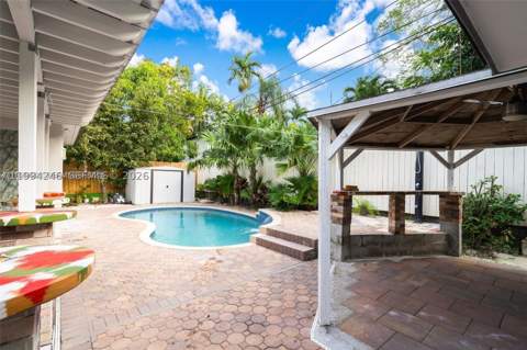 3800 Charles Ter, Miami FL - photo 14 of 17