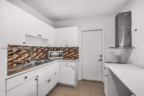 3800 Charles Ter, Miami FL - photo 8 of 17