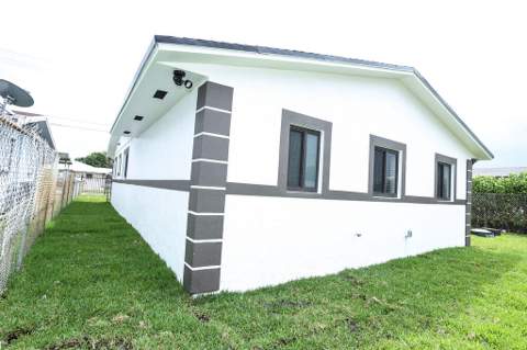 1781 NW 154th Street, Miami Gardens FL - photo 13 of 22