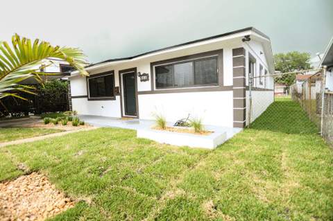 1781 NW 154th Street, Miami Gardens FL - photo 15 of 22