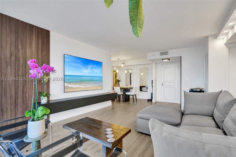 2 bedroom Condominium at 1000 Quayside Ter 707, Towers Of Quayside Condo, Miami — photo 5