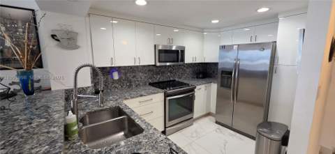 17900 N Bay Rd 408, Sunny Isles Beach FL - photo 10 of 44