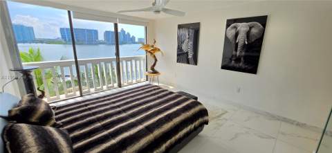 17900 N Bay Rd 408, Sunny Isles Beach FL - photo 21 of 44