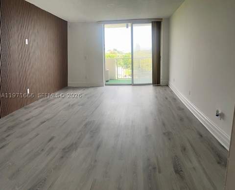 2000 NE 135th St 601, North Miami FL - photo 10 of 27