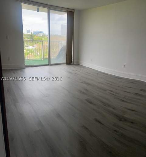 2000 NE 135th St 601, North Miami FL - photo 19 of 27