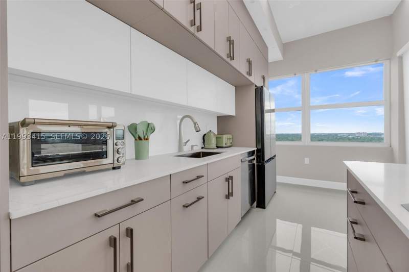 2 bedroom Condominium at 18011 Biscayne Blvd Ph04, Del Prado Marina, Aventura — photo 2