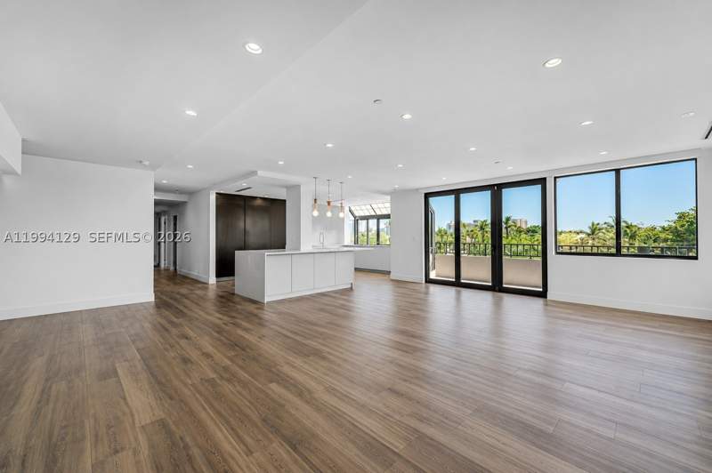 3 bedroom Condominium at 151 Crandon Blvd 345, The Emeraldbay @ Key Colo, Key Biscayne — photo 3