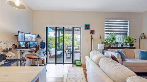 25060 SW 108th Ave, Homestead FL - photo 14 of 56