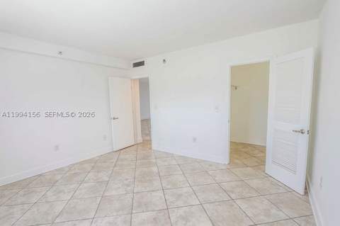 401 69th St 505, Miami Beach FL - photo 7 of 18