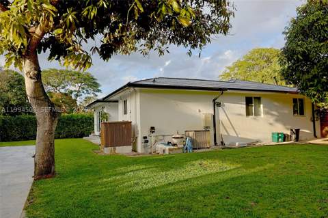 10804 NW 2nd Ave, Miami Shores FL - photo 15 of 39