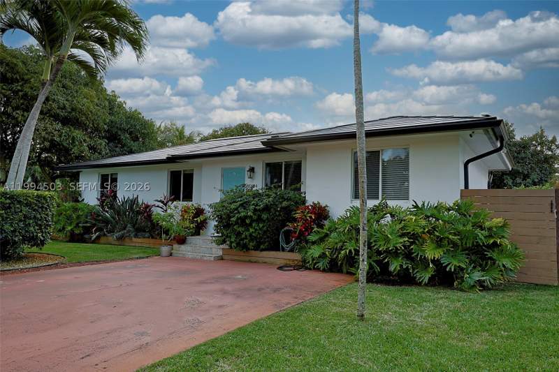 3 bedroom SingleFamilyResidence at 10804 NW 2nd Ave, Shoreland Heights, Miami Shores — photo 2
