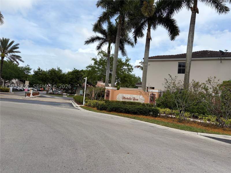 4 bedroom Townhouse at 2281 NE 42nd Ave, Marbella Cove, Homestead — photo 2